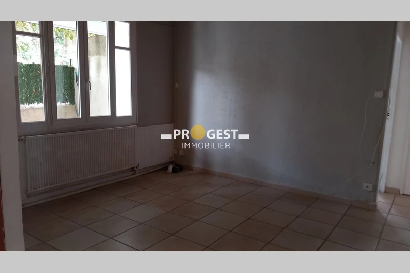 Location rez-de-jardin Saint-Savournin  