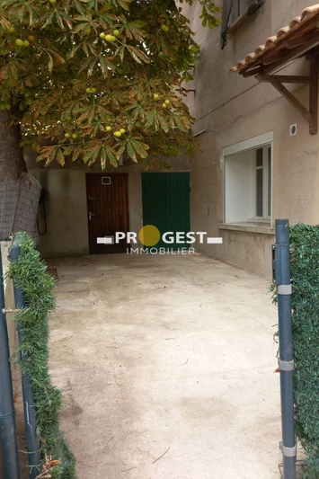 Location rez-de-jardin Saint-Savournin  