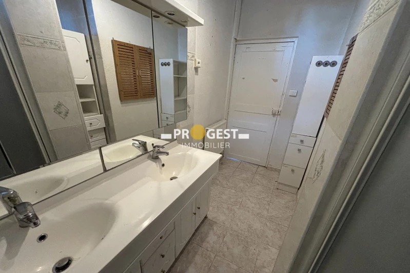 Location rez-de-jardin Saint-Savournin Location rez-de-jardin Saint-Savournin