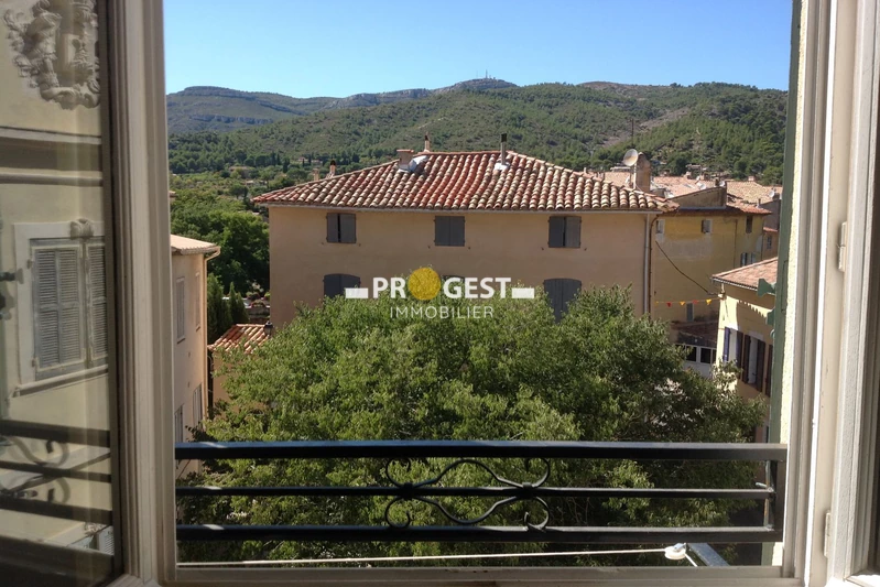 Location appartement Roquevaire  