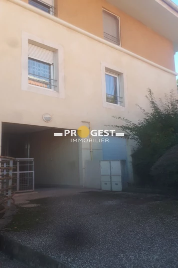 Location appartement Gardanne  