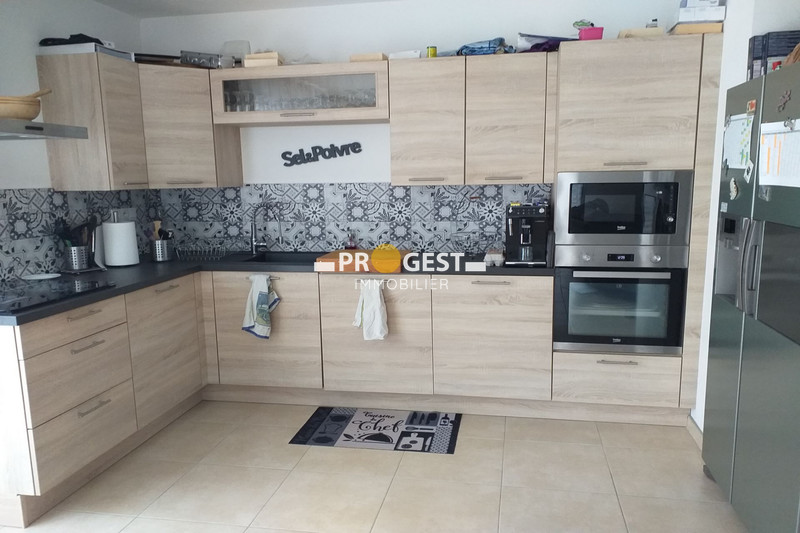 maison  4 pièces  Gréasque   84 m² -   