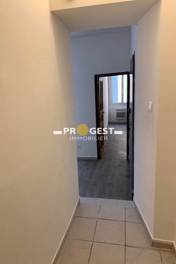 Photo n°5 - Location appartement Saint-Maximin-la-Sainte-Baume 83470 - 680 €