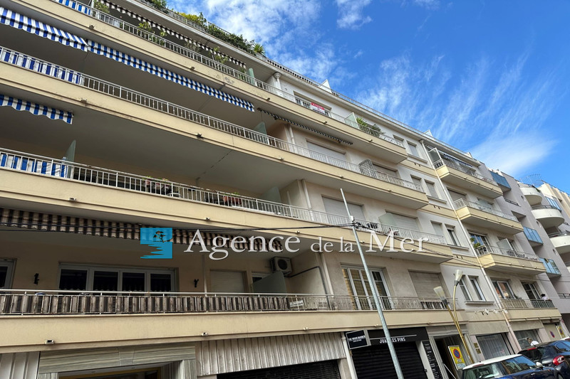 appartement  studio  Juan-les-Pins Centre-ville  29 m² -   