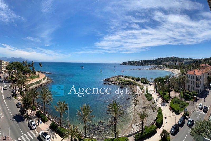 appartement  4 rooms  Antibes Seaside  131 m² -   