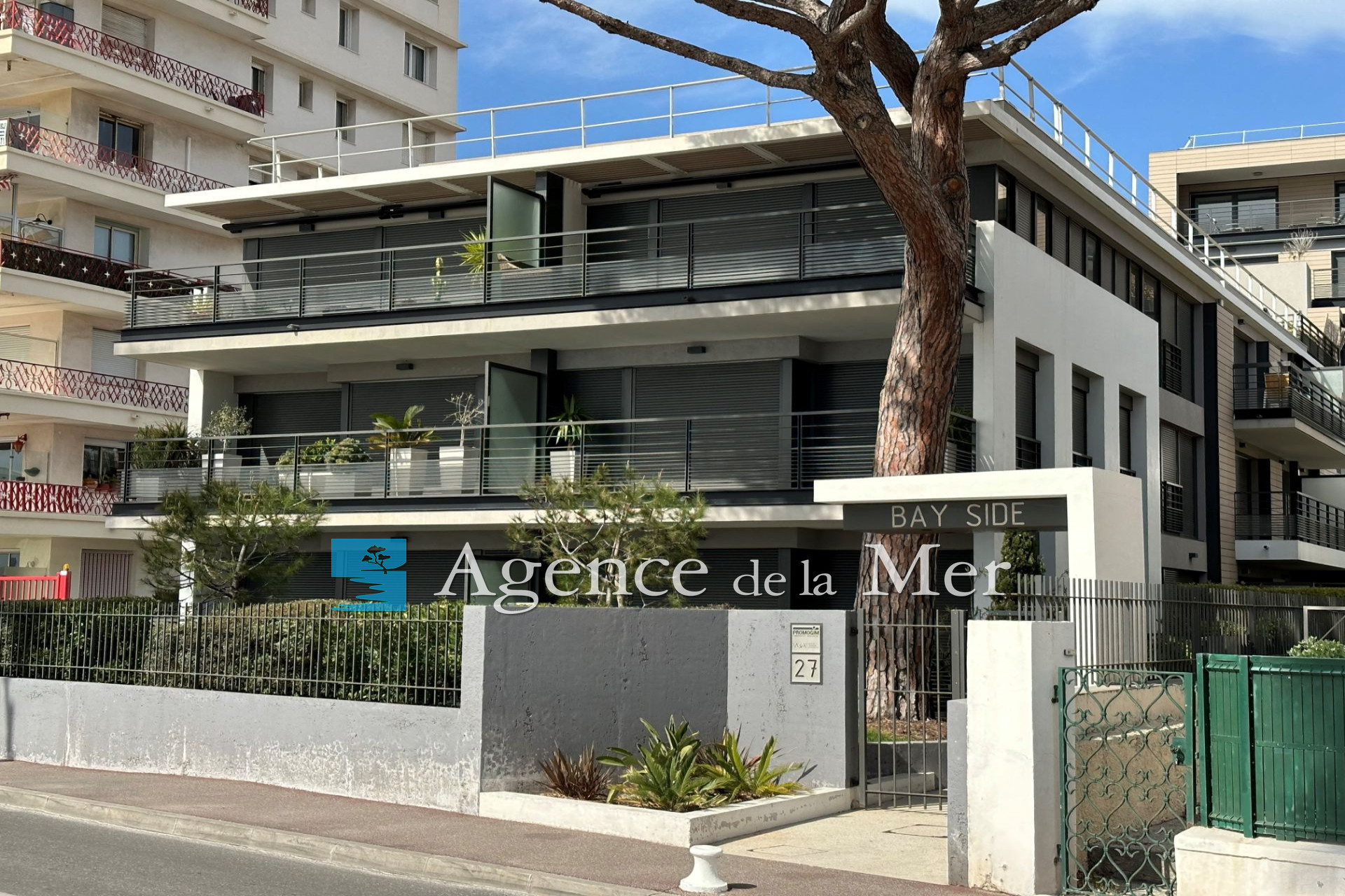 Vente Appartement 30m² à Juan les Pins (06160) - Agence De La Mer