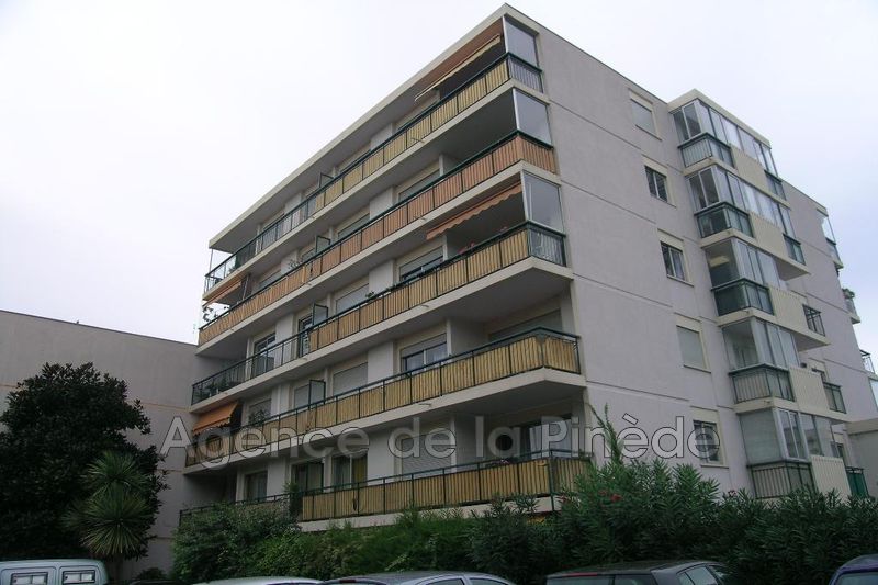 Photo Appartement Antibes Fontmerle, Location appartement 3 pièces 63 m²
