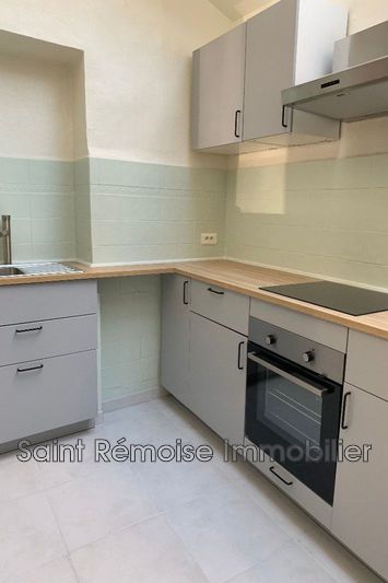 Photo Maison de ville Saint-Rémy-de-Provence Location maison de ville 2 chambres 57 m²