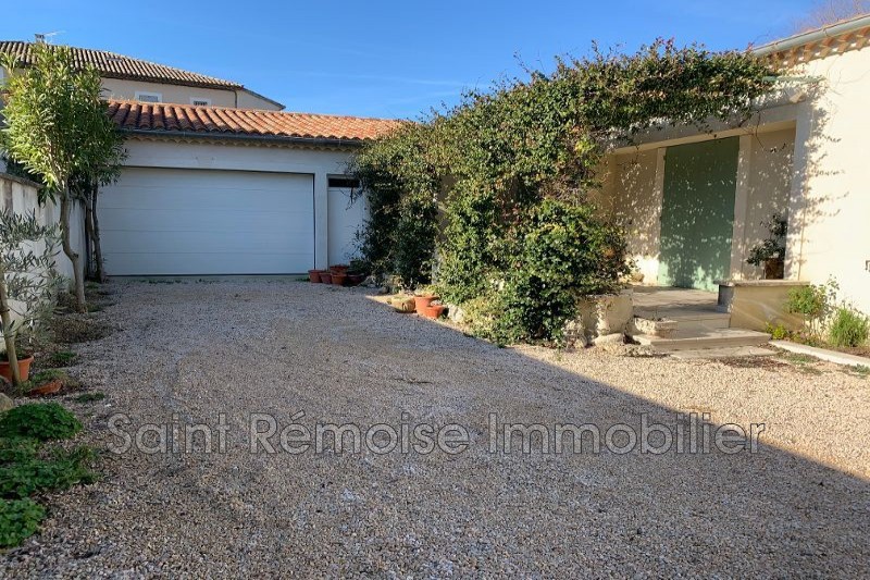 Photo Maison Saint-Rémy-de-Provence Location maison 2 chambres 120 m²