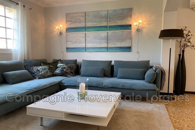 Photo n°5 - Vente Maison villa Roquebrune-sur-Argens 83520 - 520 000 €