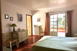 Vente bastide Entrecasteaux PXL_20241113_134427789.MP 