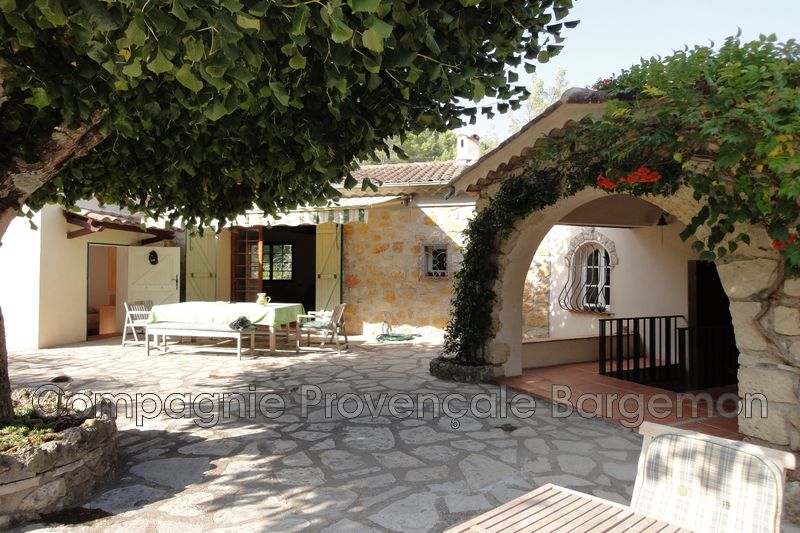 House - Claviers (83)   - 465 000 €