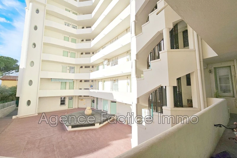 Photo Appartement de caractère Antibes Alexandre iii,   achat appartement de caractère  6 pièces   148&nbsp;m&sup2;