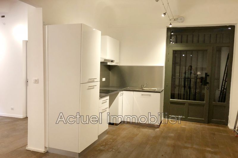 Location appartement Aix-en-Provence  Appartement Aix-en-Provence Centre-ville,  Location appartement  2 pièces   37&nbsp;m&sup2;