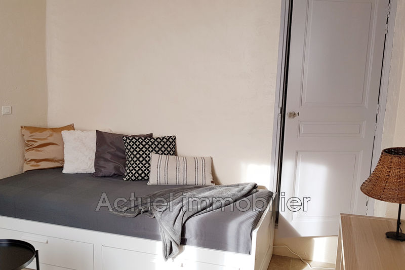 Location appartement Aix-en-Provence IMG-salon1 
