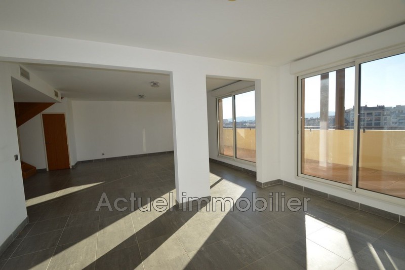 Location appartement Aix-en-Provence Location appartement Aix-en-Provence Appartement Aix-en-Provence Centre-ville, Location appartement 4 pièces 108 m²