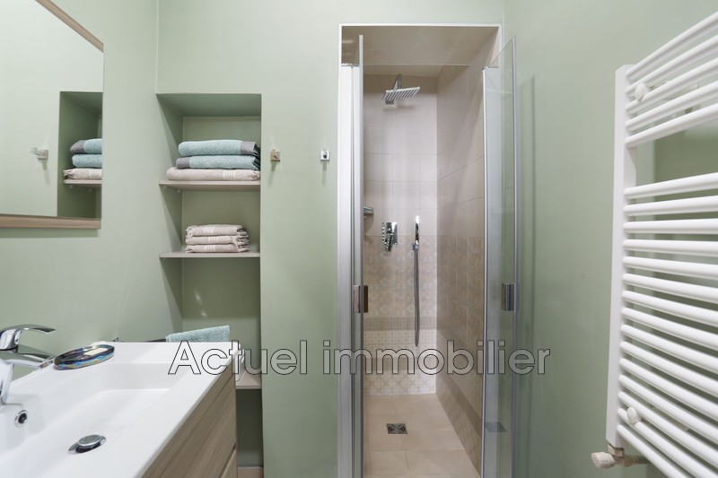 Vente appartement Aix-en-Provence SDB1.JPG 