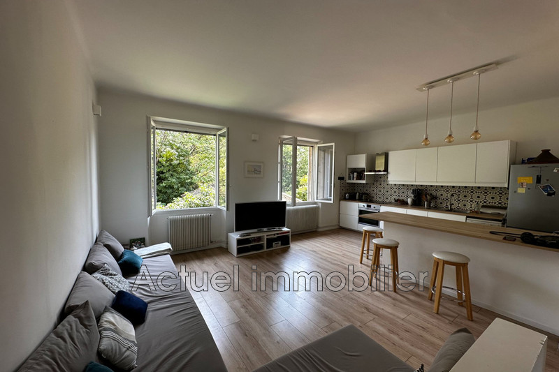 Vente appartement Aix-en-Provence  Apartment Aix-en-Provence Centre-ville,   to buy apartment  4 rooms   82&nbsp;m&sup2;