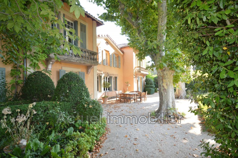 Vente propriété Aix-en-Provence Vente propriété Aix-en-Provence Property Aix-en-Provence to buy property 4 bedroom 280 m²