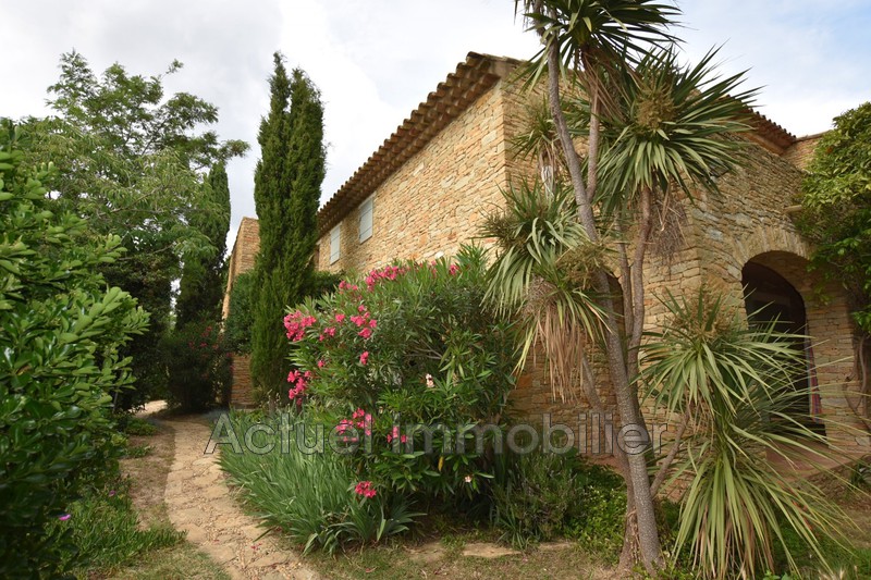 Vente maison en pierre La Cadière-d'Azur Vente maison en pierre La Cadière-d'Azur Maison en pierre La Cadière-d'Azur achat maison en pierre 5 chambres 300 m²