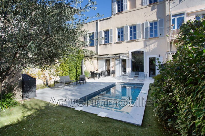 Vente maison de ville Aix-en-Provence  Maison de ville Aix-en-Provence   achat maison de ville  4 chambres   200&nbsp;m&sup2;