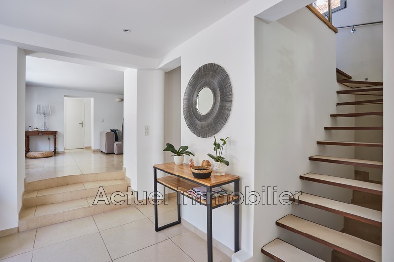 Vente maison Aix-en-Provence ENTREE1 