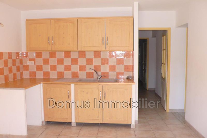 Photo Appartement Saint-Saturnin-lès-Avignon Location appartement 3 pièces 67 m²