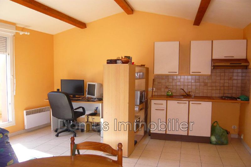 Photo Studio Saint-Saturnin-lès-Avignon Location studio 1 pièce 30 m²
