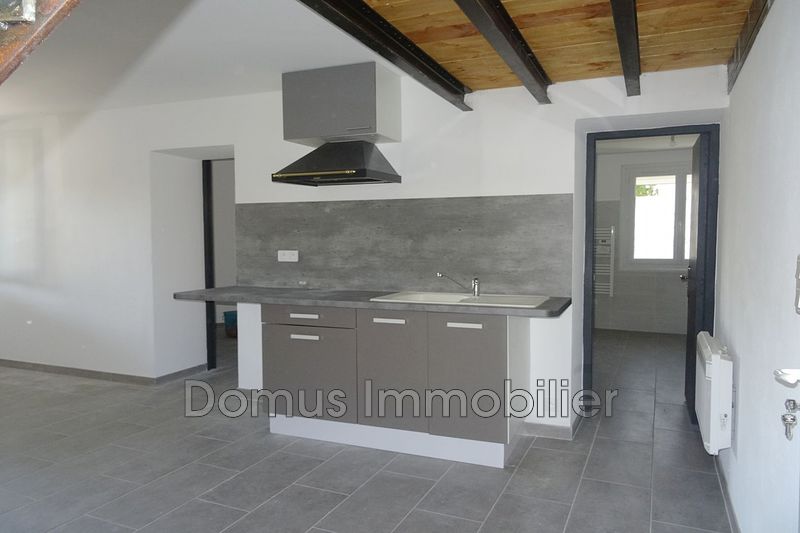Photo Appartement Saint-Saturnin-lès-Avignon Village, Location appartement 3 pièces 60 m²