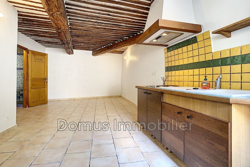 Photo Appartement Saint-Saturnin-lès-Avignon Location appartement 1 pièce 22 m²
