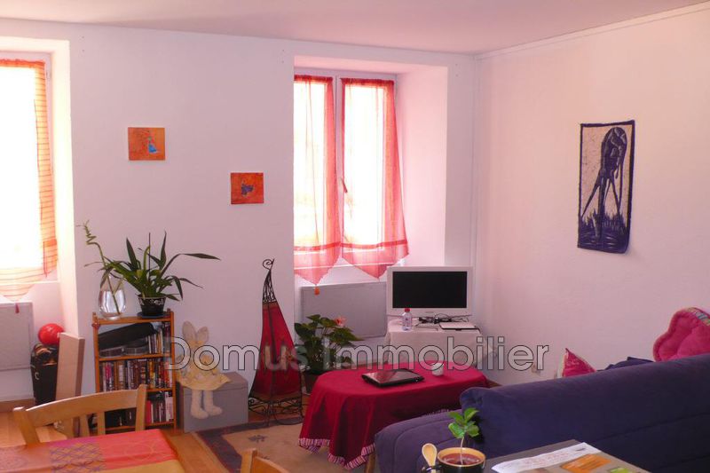 Photo Appartement Saint-Saturnin-lès-Avignon Location appartement 2 pièces 37 m²