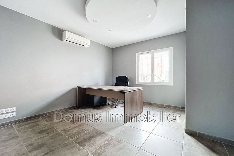 Professionnel local commercial Vedène  