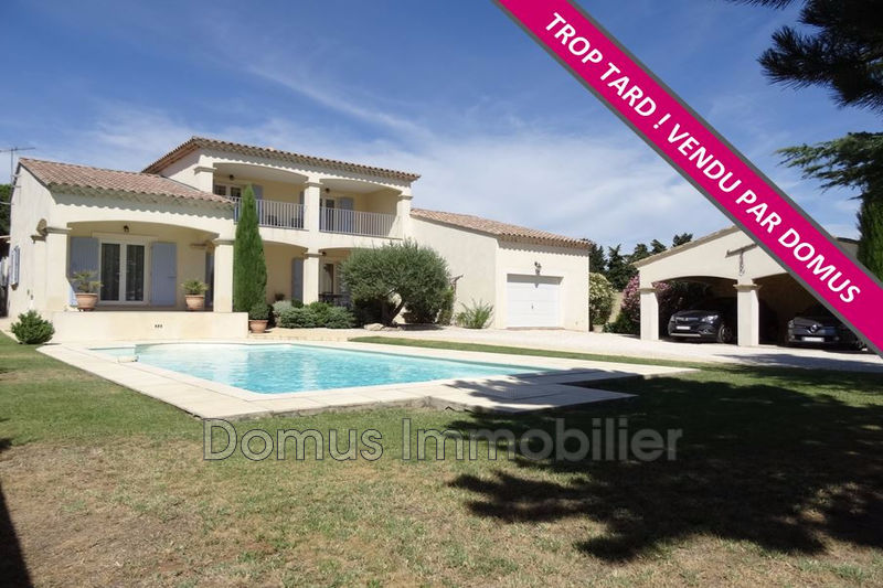 Photo Villa Saint-Saturnin-lès-Avignon achat villa 4 chambres 205 m²