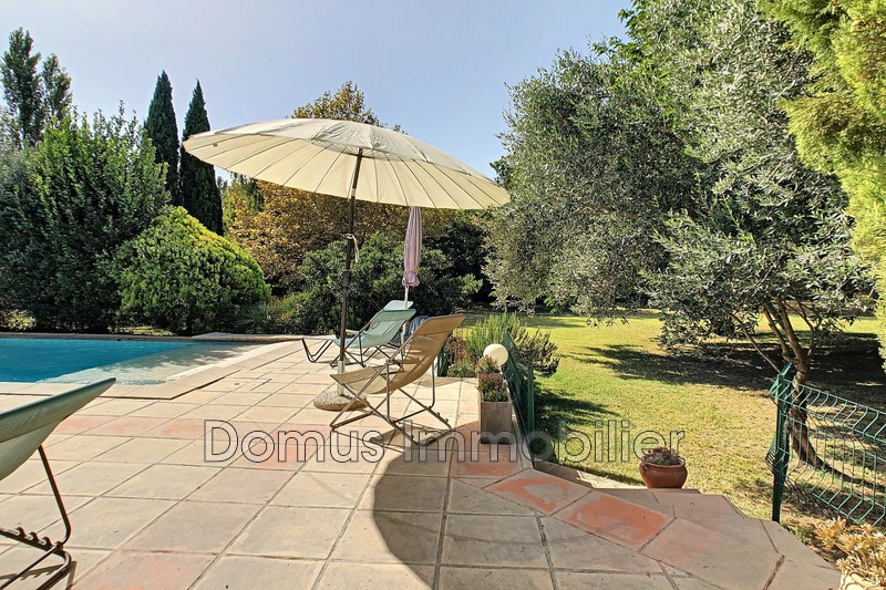 Photo Villa Saint-Saturnin-lès-Avignon to buy villa 4 bedrooms 125 m²