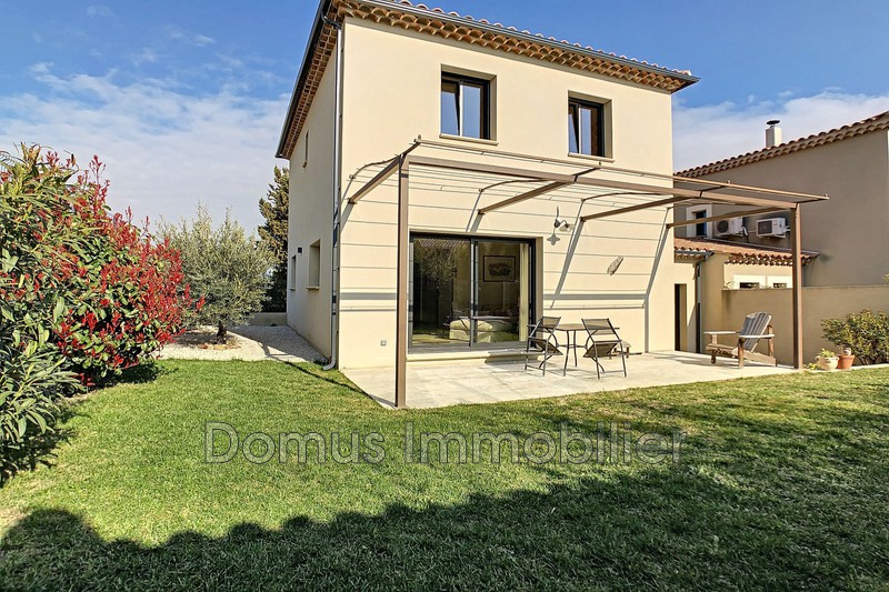 Photo Villa Saint-Saturnin-lès-Avignon 325,   to buy villa  3 bedrooms   81&nbsp;m&sup2;