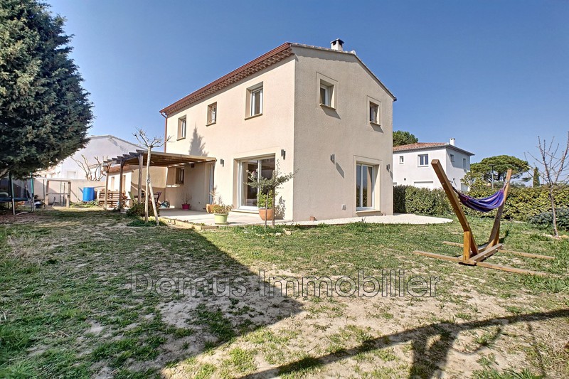 Photo Villa Saint-Saturnin-lès-Avignon Proche village,   to buy villa  3 bedrooms   100&nbsp;m&sup2;
