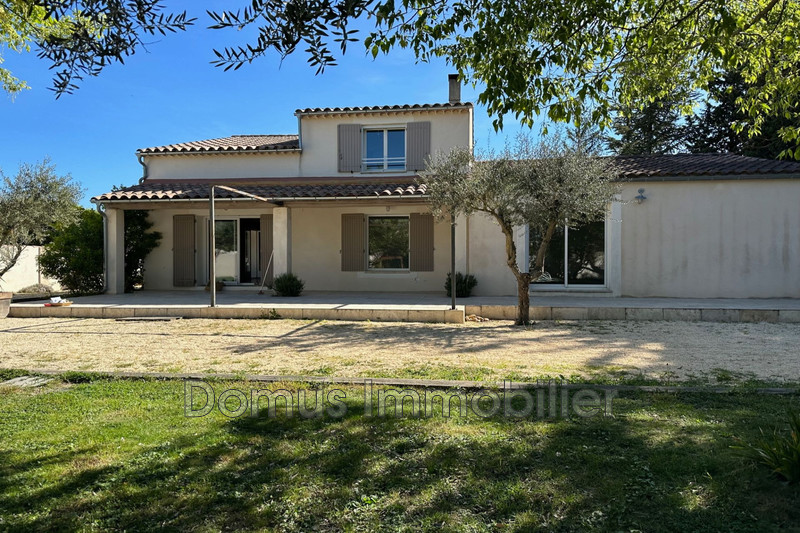 Photo Villa Saint-Saturnin-lès-Avignon Proche village,   achat villa  4 chambres   157&nbsp;m&sup2;