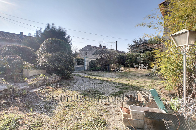 Photo n°2 - Vente Maison villa Saint-Saturnin-lès-Avignon 84450 - 229 000 €
