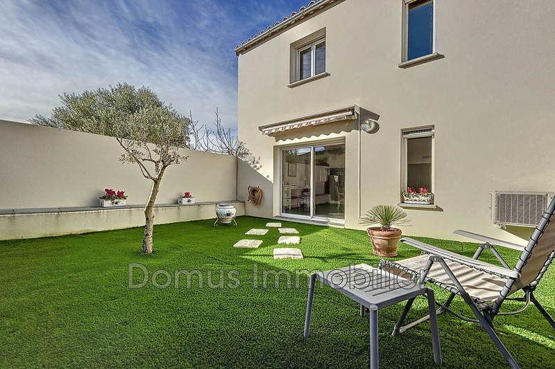 Photo House Saint-Saturnin-lès-Avignon Village,   to buy house  2 bedrooms   67&nbsp;m&sup2;