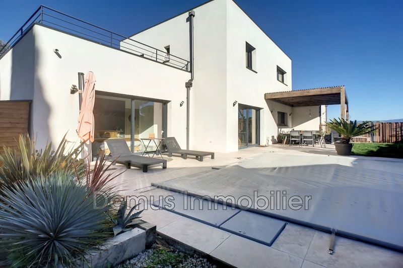 Photo Villa Saint-Saturnin-lès-Avignon Proche village,   achat villa  3 chambres   125&nbsp;m&sup2;