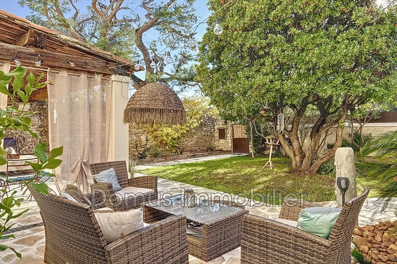 Photo Maison de caractère Saint-Saturnin-lès-Avignon Village,   achat maison de caractère  3 chambres   180&nbsp;m&sup2;