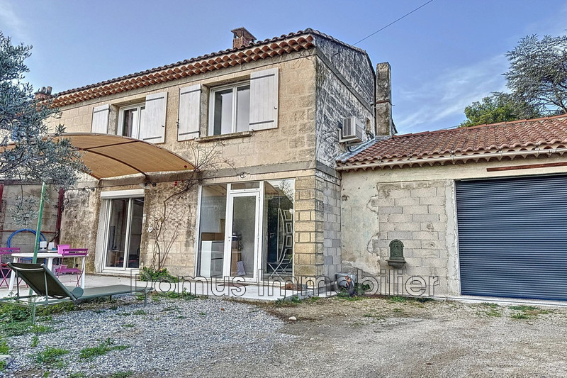 Vente villa Saint-Saturnin-lès-Avignon  
