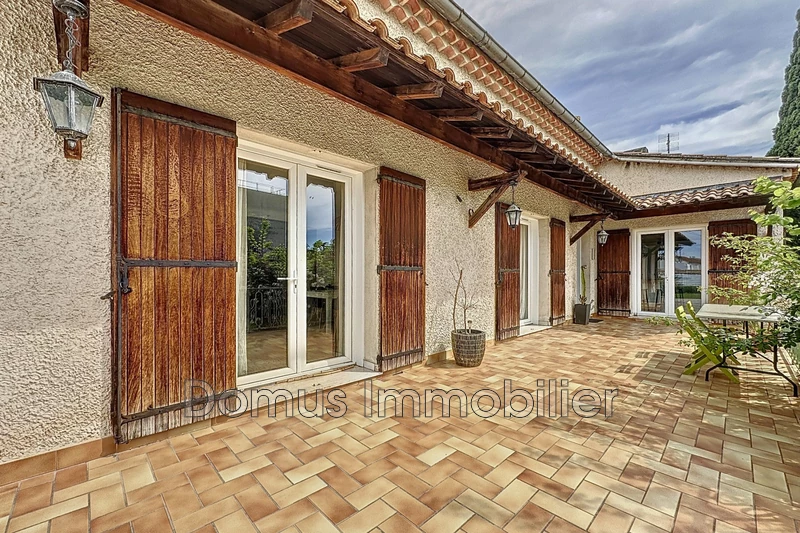 Photo Villa Sorgues Centre-ville,   achat villa  4 chambres   178&nbsp;m&sup2;
