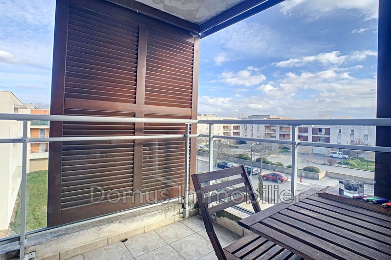 Photo Apartment Entraigues-sur-la-Sorgue   to buy apartment  2 rooms   51&nbsp;m&sup2;