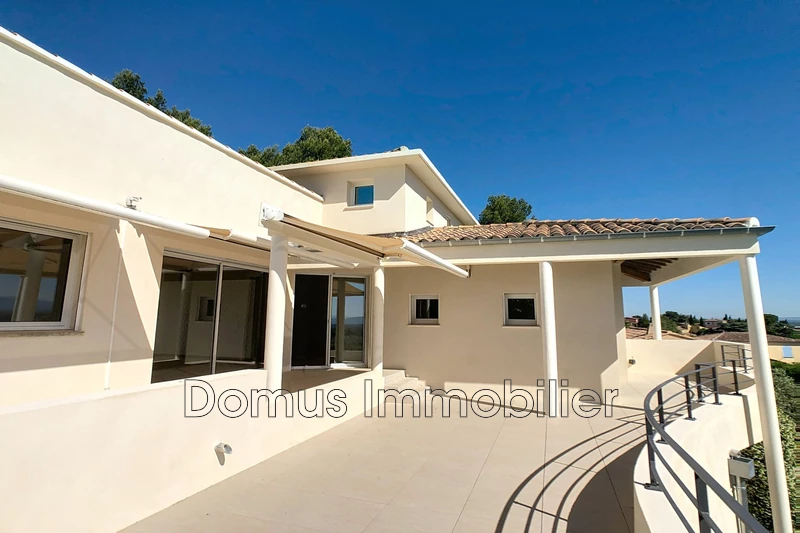 Vente villa d'architecte Saint-Saturnin-lès-Avignon  