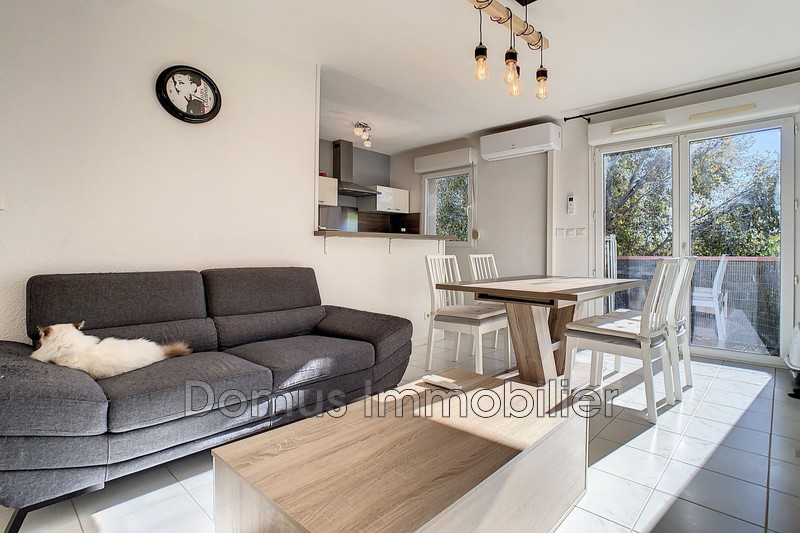 Photo Apartment Jonquières Proche village,   to buy apartment  2 rooms   45&nbsp;m&sup2;