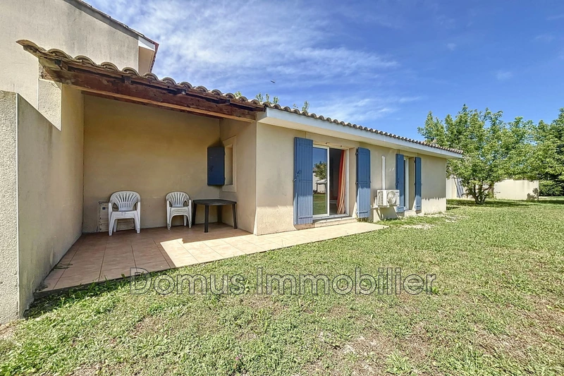 Photo Appartement Saint-Saturnin-lès-Avignon Proche village,   achat appartement  3 pièces   52&nbsp;m&sup2;