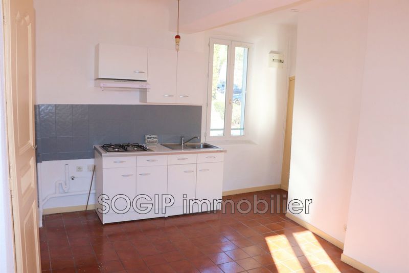 Photo Appartement Flayosc Village, Location appartement 2 pièces 28 m²