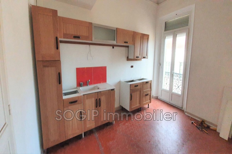 Photo Appartement Flayosc Centre village, Location appartement 1 pièce 29 m²