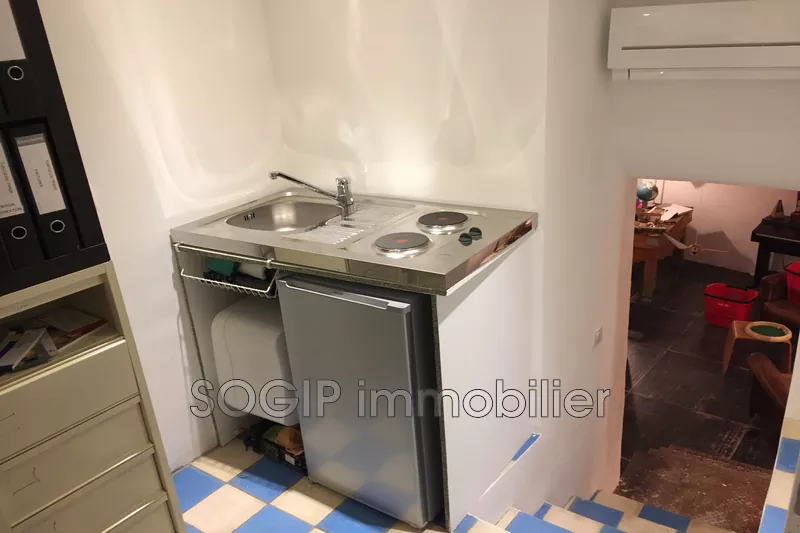 Professionnel local professionnel Flayosc  